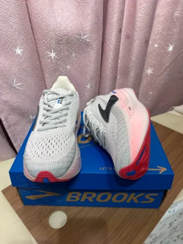 Used Brooks Glycerin Max bike — image 4 of 8