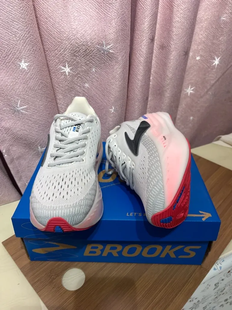 Used Brooks Glycerin Max bike — image 4 of 8