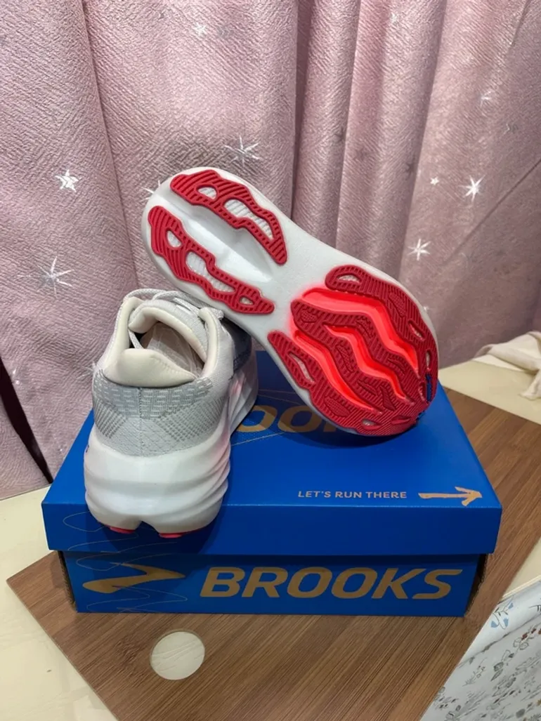 Used Brooks Glycerin Max bike — image 8 of 8