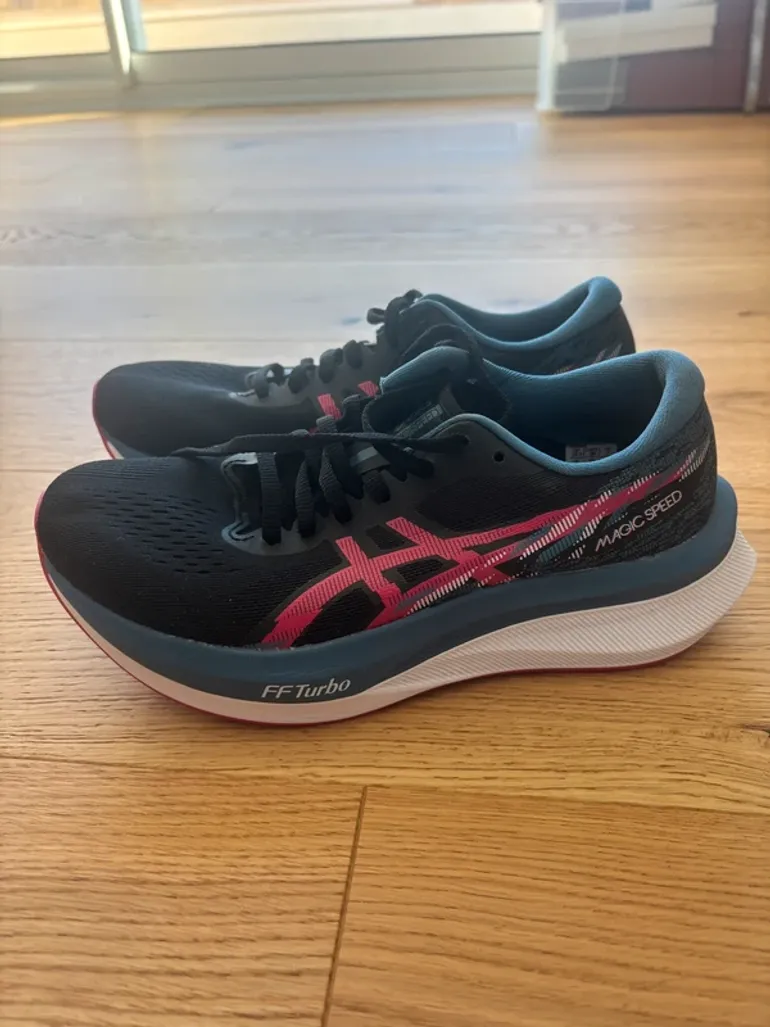 Used Asics Magic Speed 2 bike — image 5 of 6