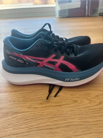 Used Asics Magic Speed 2 bike — image 2 of 6