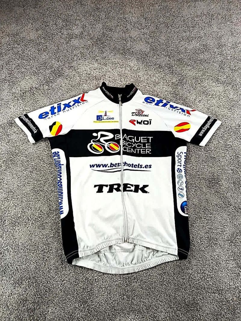 Käytetty sans marque Doltcini maillot velo homme taille l - 06 8980 cyclisme route respirant Serge Baguet Trek, marque: Doltcini, état: Bon état, taille: L, 12, 00 € Cycling Clothing