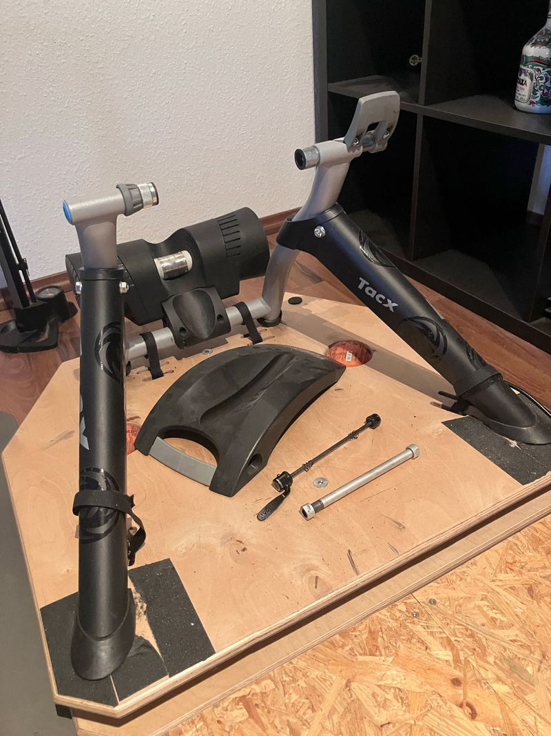 Used Tacx Bushido Smart Trainer 2020 Cycling Accessories