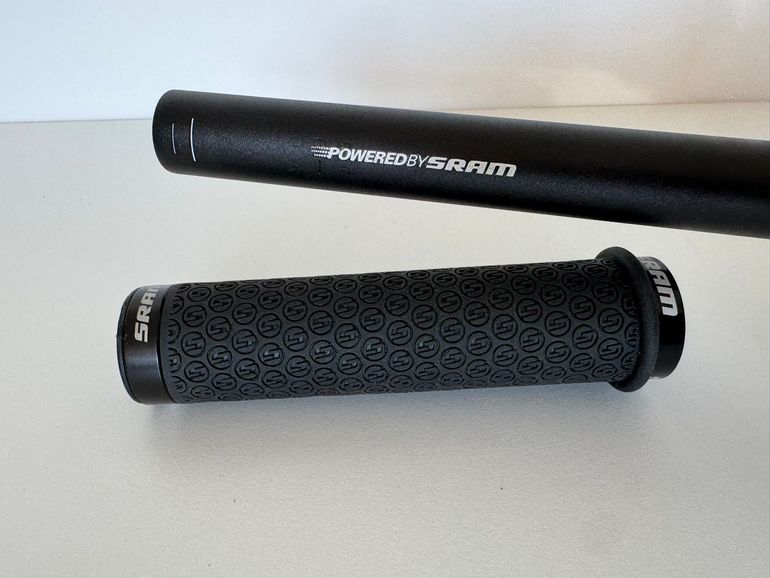 Tweedehands Truvativ Handlebar & Stem bike — afbeelding 2 van 6