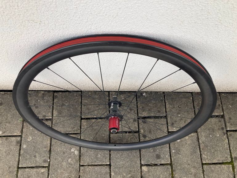 Novatec Carbon Wheels bike de segunda mano — imagen 2 de 3