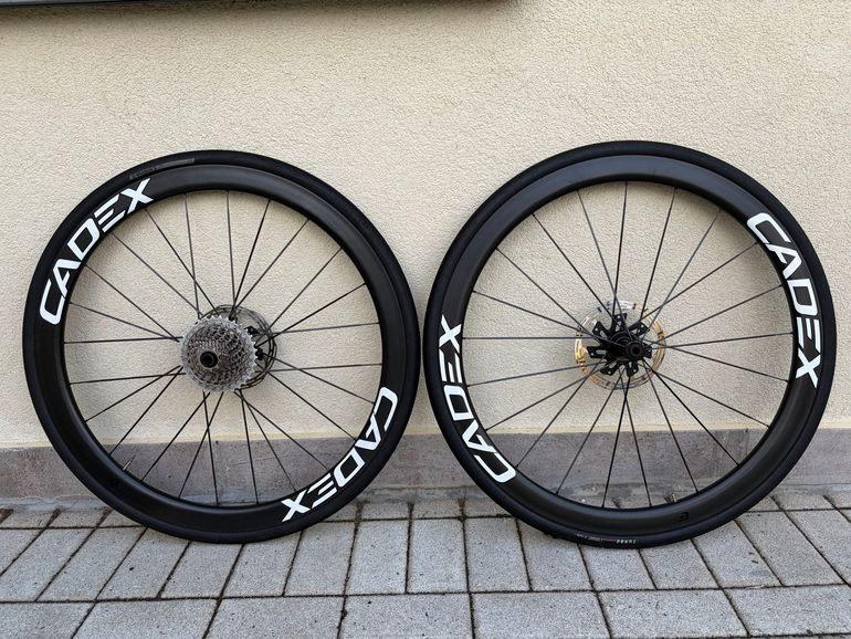 Used Cadex 42 Disc Wheels 2024 bike — image 2 of 6