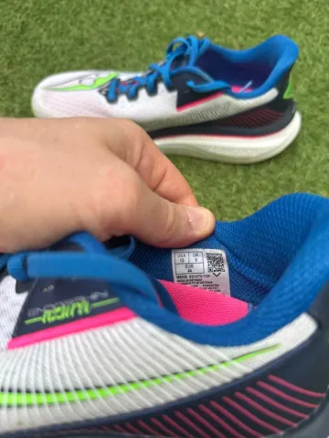 Saucony Azura bike usato — immagine 3 di 5