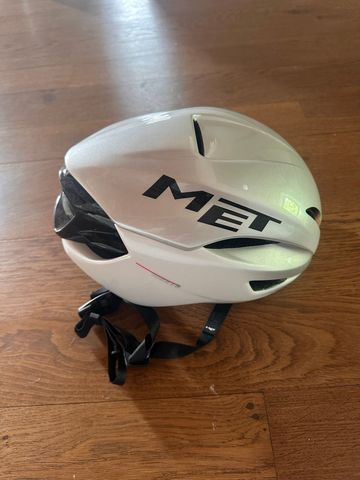 MET Casque 2026 bike d'occasion — image 2 sur 4