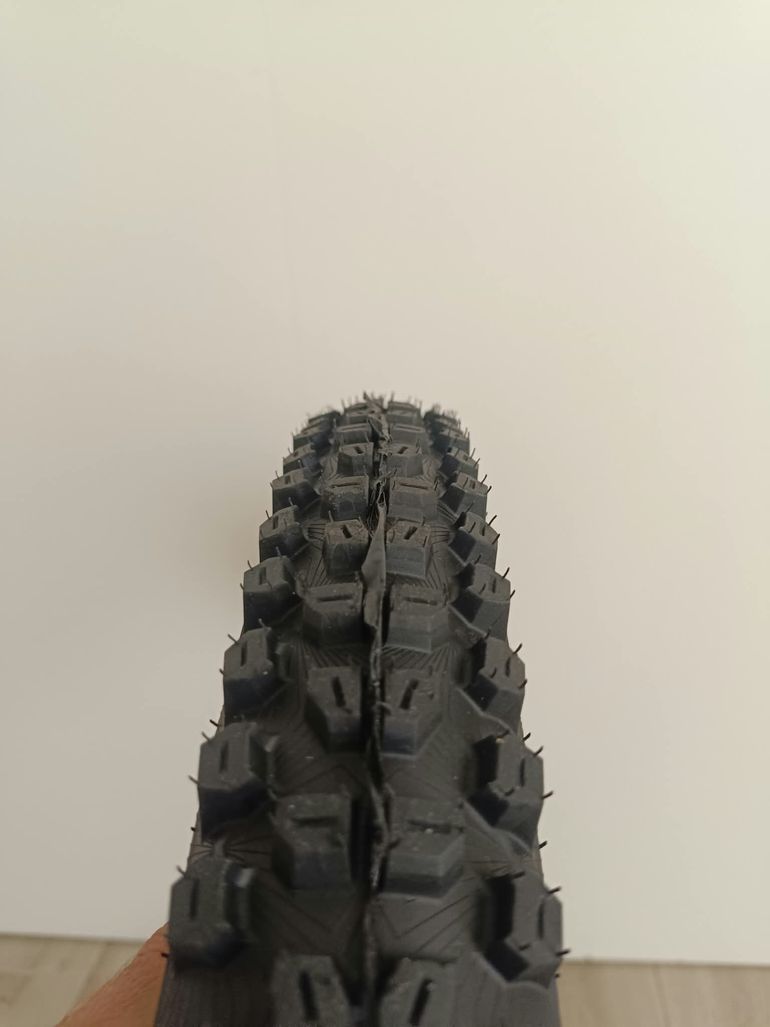 Gebrauchtes Continental DH Tires bike — Bild 5 von 10