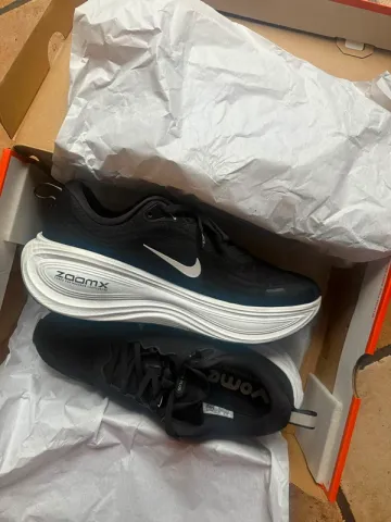 Used Nike Vomero Plus bike — image 1 of 3