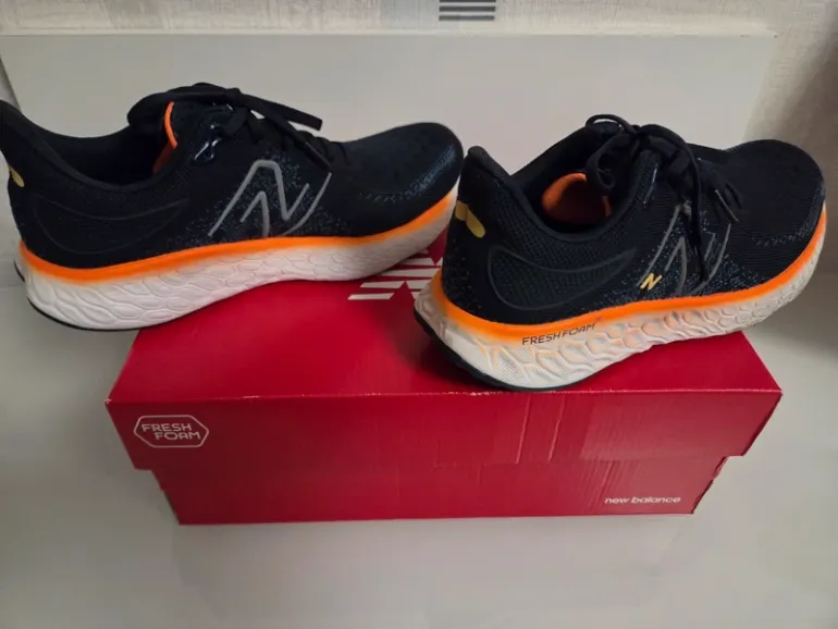 Used New Balance Sneakers bike — image 2 of 4