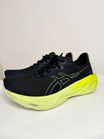 Used Asics Novablast 4 bike — image 1 of 4
