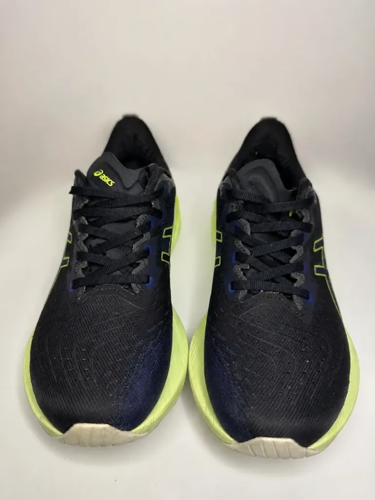 Used Asics Novablast 4 bike — image 2 of 4
