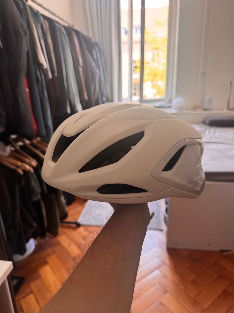 Used Specialized Propero 4 Helmet Cycling Accessories