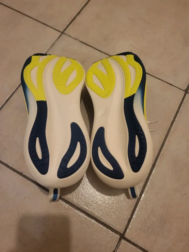 Used Asics Gel Zirrus 9 bike — image 8 of 8