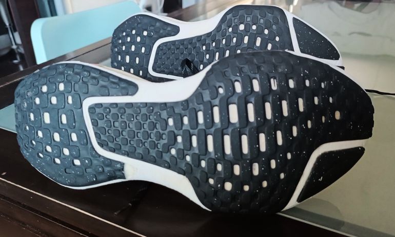 Nike Invincible Run 3 bike usato — immagine 9 di 10