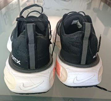 Nike Invincible Run 3 bike usato — immagine 4 di 10