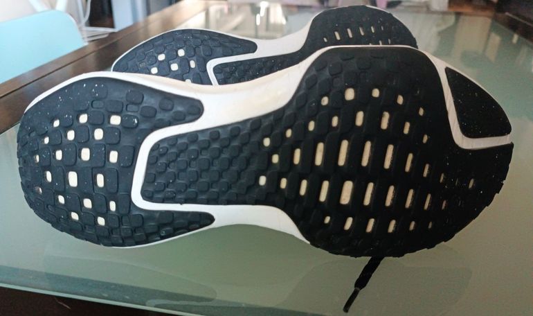 Nike Invincible Run 3 bike usato — immagine 8 di 10