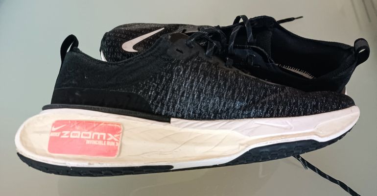 Nike Invincible Run 3 bike usato — immagine 6 di 10