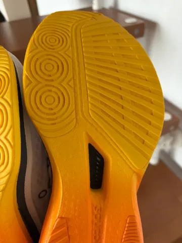 Saucony Endorphin Speed 5 bike usato — immagine 9 di 10