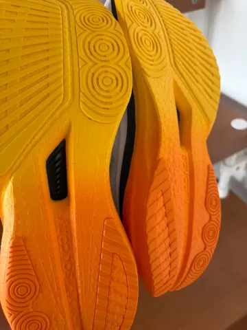 Saucony Endorphin Speed 5 bike usato — immagine 6 di 10