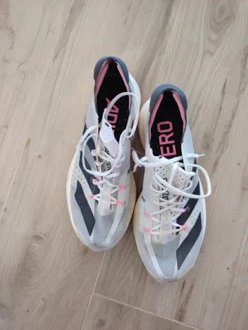 Used Adidas Adios Pro 3 bike — image 5 of 8