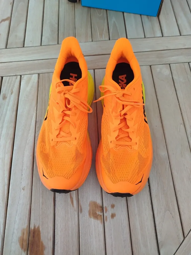 Used Hoka Challenger 8 bike — image 3 of 7
