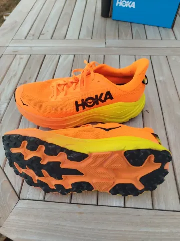 Used Hoka Challenger 8 bike — image 2 of 7