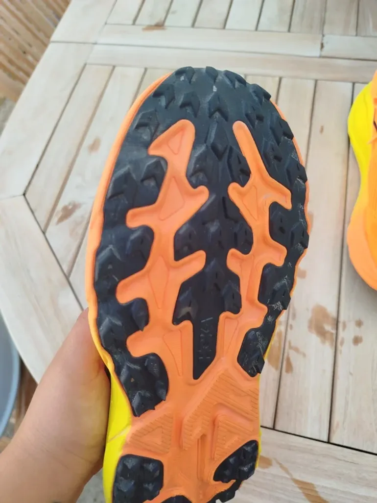 Used Hoka Challenger 8 bike — image 4 of 7