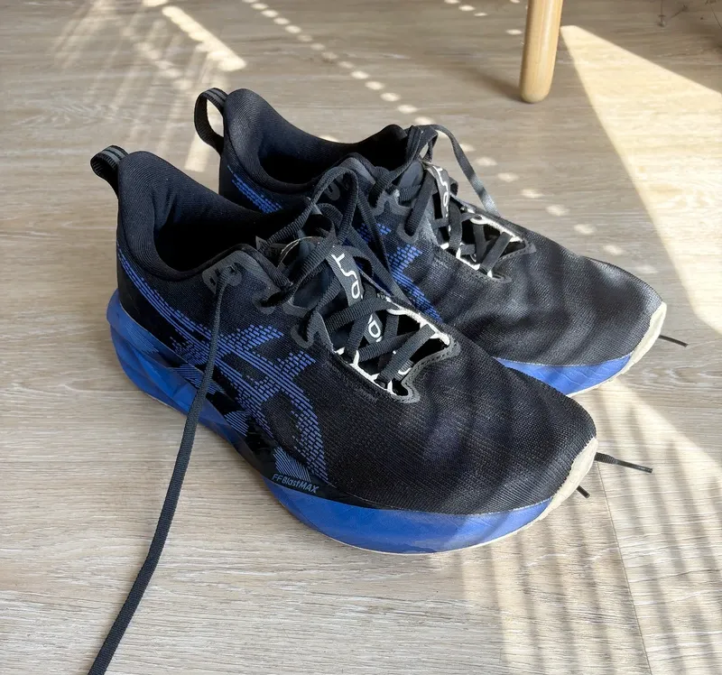 Gebrauchtes Asics Novablast 5 Running Shoes