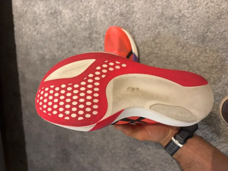Asics Metaspeed Sky bike d'occasion — image 2 sur 4