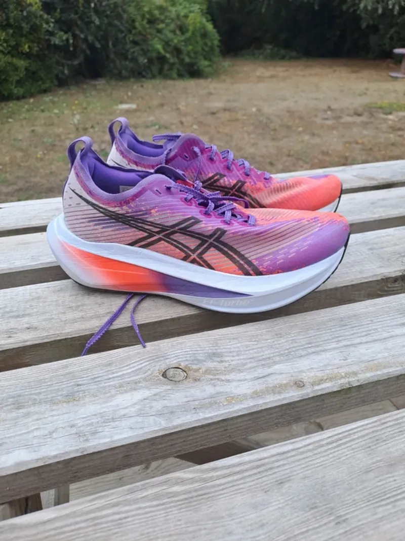 Used Asics Megablast Running Shoes