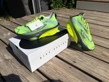 Used Nike Alphafly 3 bike — image 3 of 4