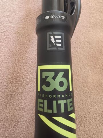 Used Fox 36 Performance Elite bike — image 3 of 6