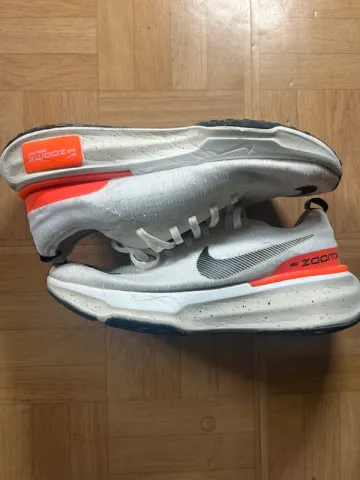 Nike Invincible 3 bike usato — immagine 1 di 9