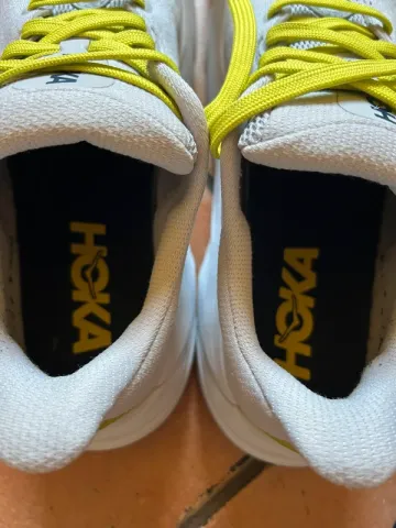 Used Hoka Arahi 8 bike — image 5 of 7