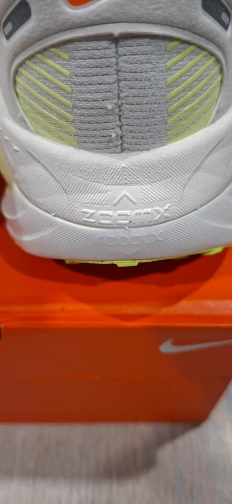 Używany New Balance Vomero 18 bike — zdjęcie 11 z 12