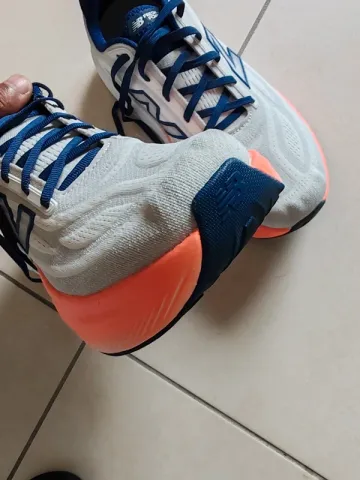 Used New Balance Fresh Foam X More v6 bike — image 7 of 13