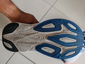 Used New Balance Fresh Foam X More v6 bike — image 13 of 13