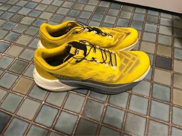Used Salomon Trailrunning Shoes bike — image 1 of 4
