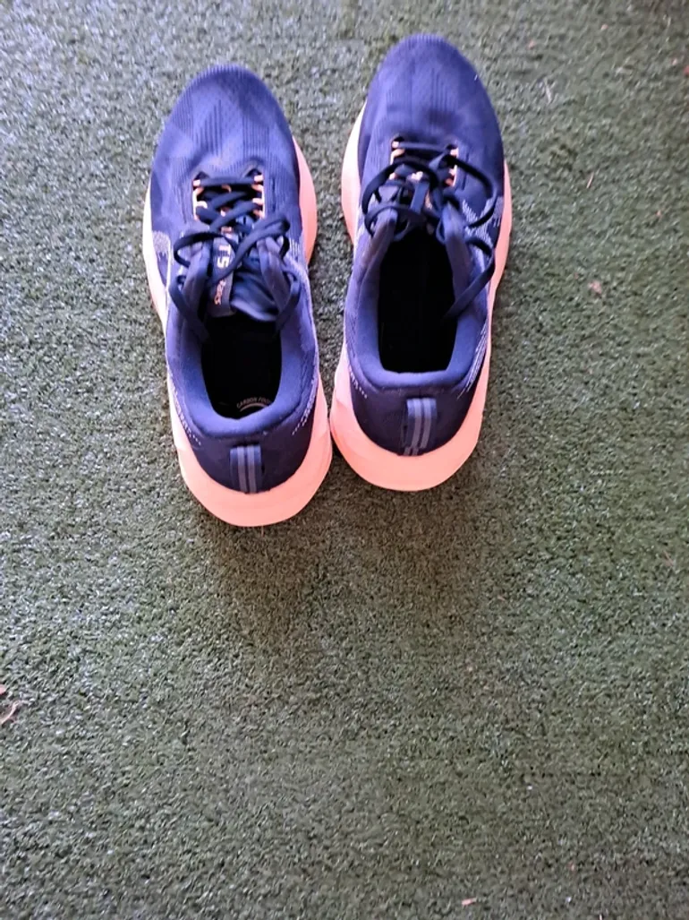 Used Asics Novablast 5 bike — image 6 of 8