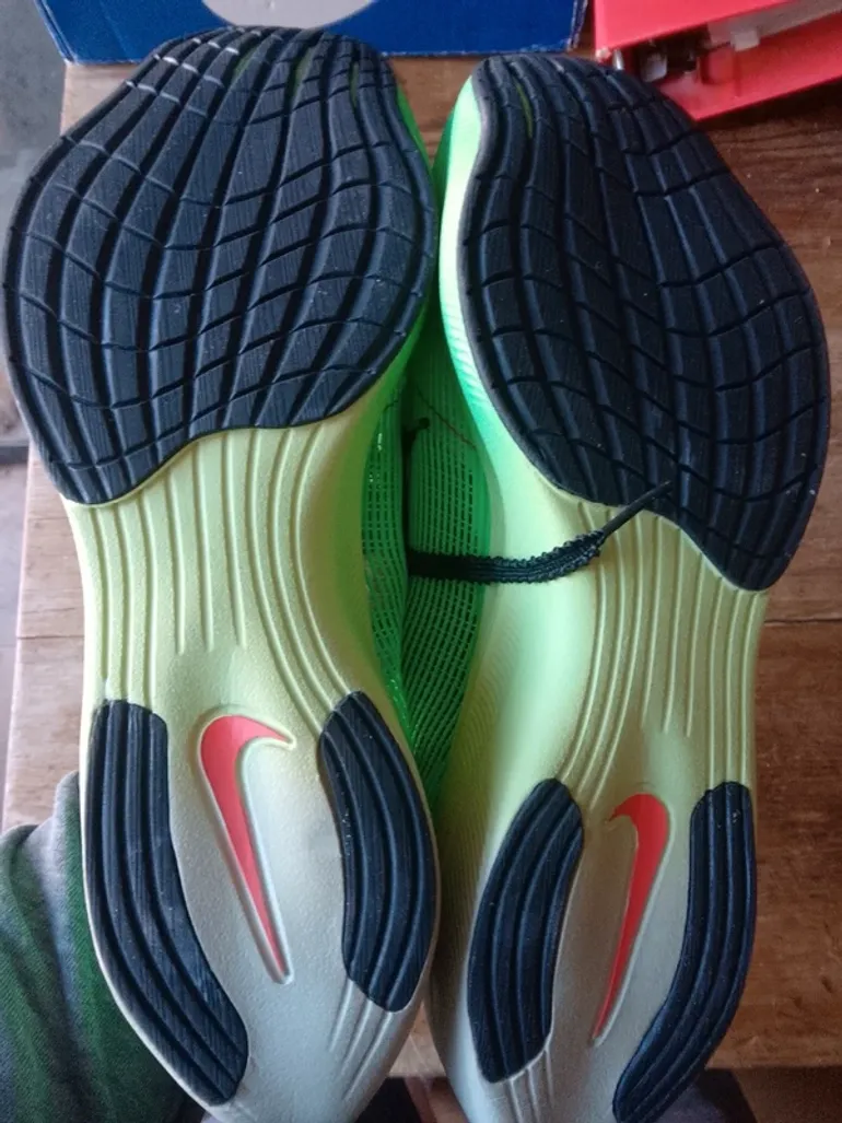 Used Nike Zoom Vaporfly bike — image 11 of 13