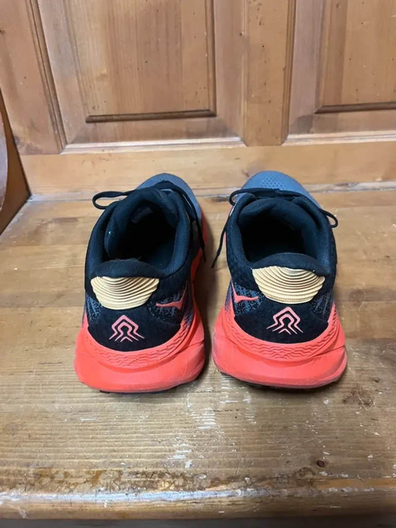 Used Hoka Challenger TR7 bike — image 2 of 3