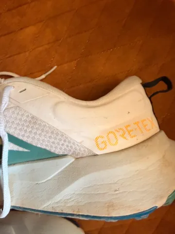 Used Nike Gore-Tex Trekking Shoes bike — image 2 of 3