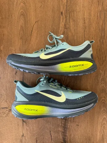 Brugt Nike Vomero 18 Gore-Tex bike — billede 1 af 8