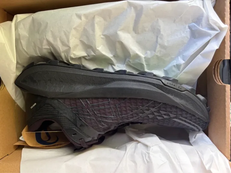 Used Asics Gel-Trabuco 13 Gtx bike — image 3 of 10