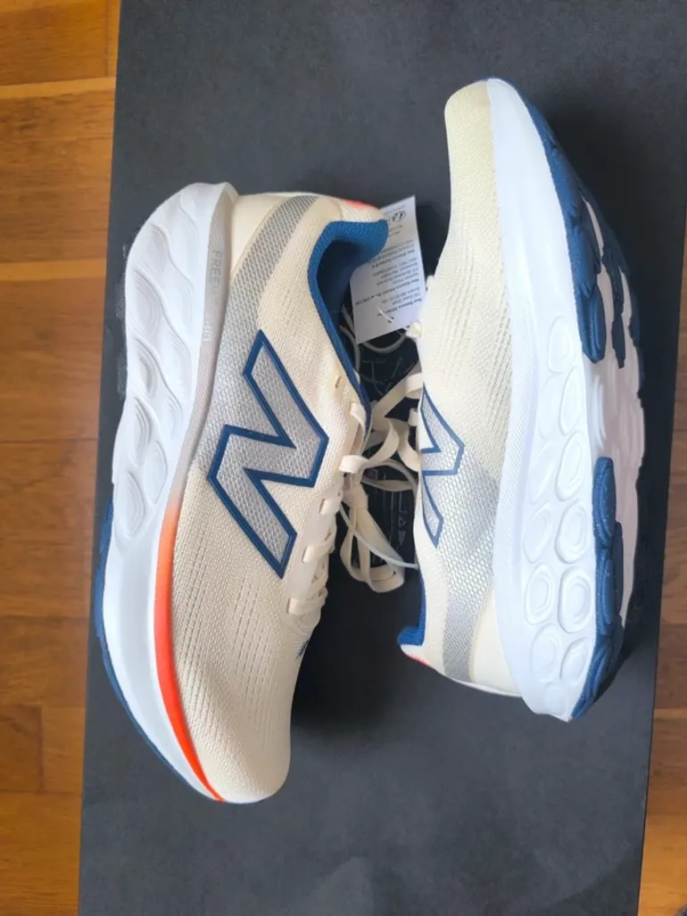 Used New Balance Running Shoes bike — image 7 of 7