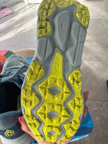 Used Hoka Challenger 7 bike — image 7 of 8