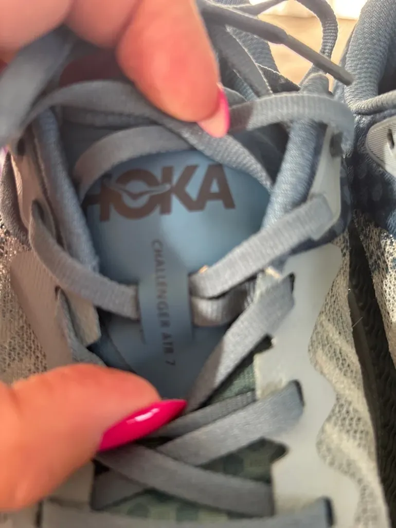 Used Hoka Challenger 7 bike — image 2 of 8