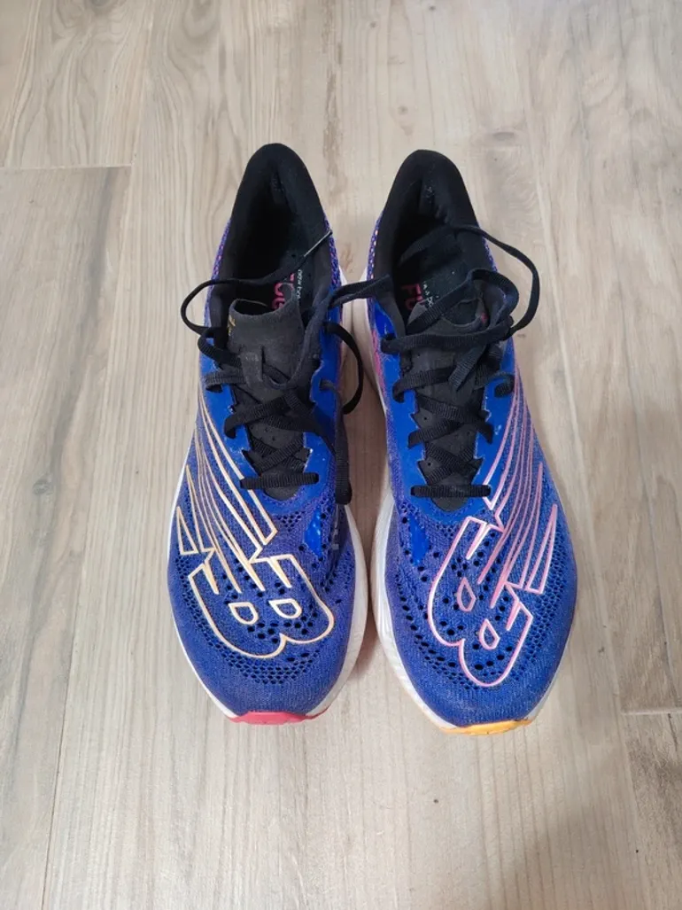 Used New Balance Elite V3 bike — image 2 of 13